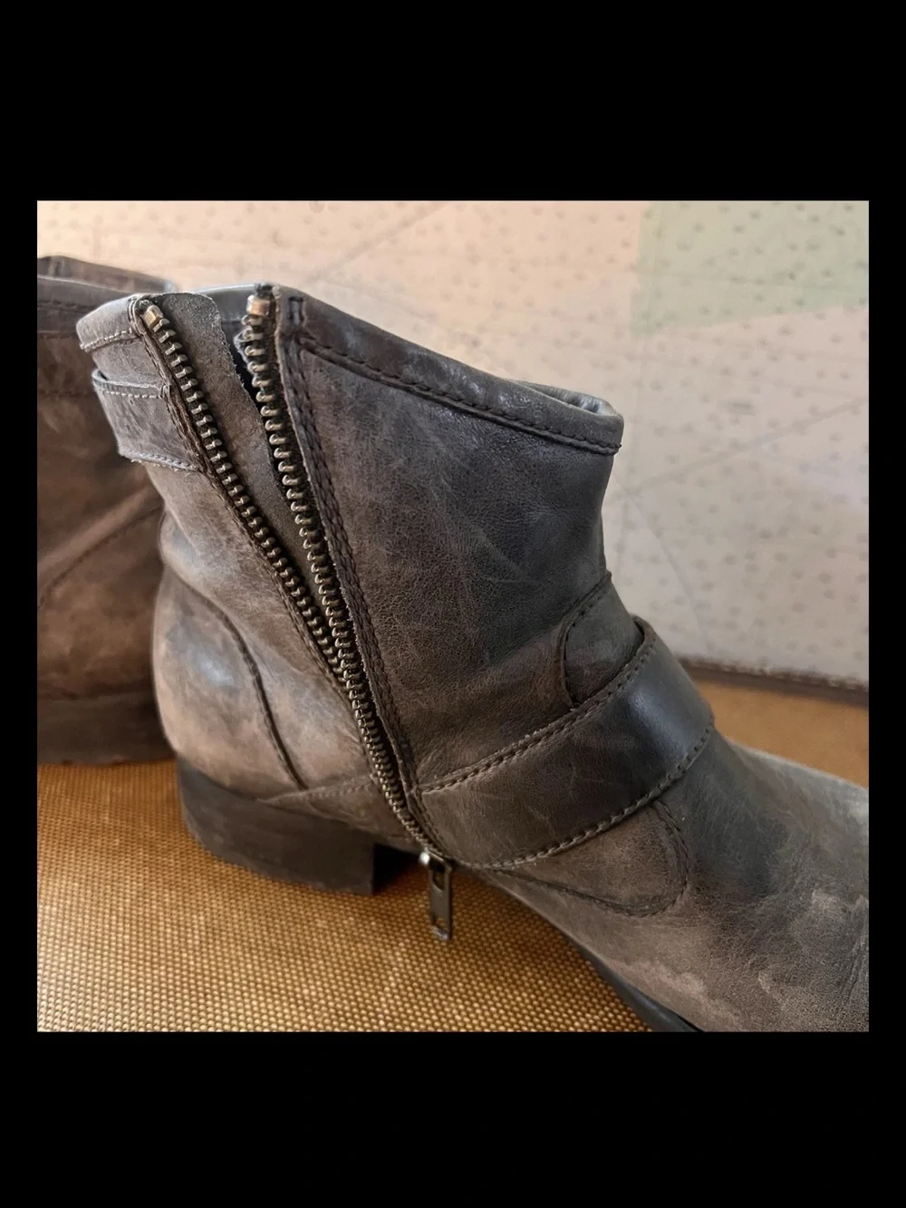 EUC! Born Distressed Gray Leather Lined Zip-up Buckles Low Heel Boots Size 9